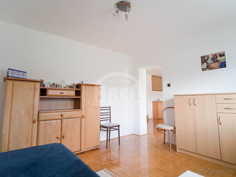 Dvojpodlažný rodinný dom v skvelej lokalite mesta Michalovce - 7