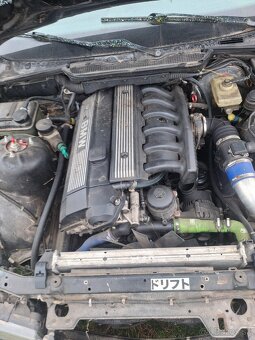 Bmw e36 328i touring - 7