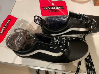 Reebok cierne NOVE velkost 37 a pol + VANS KOZENE 38 - 7