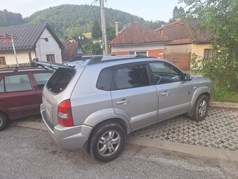 Hyundai Tucson 2.0 CRDI - 7