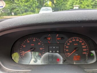 Renault Mégane 1.4 16V - 7