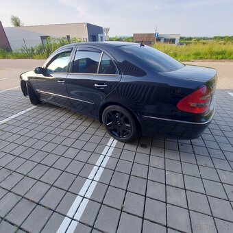 Mercedes E 320CDI 150 kw Avantqarde - 7
