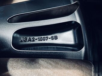 Originál zimní kolesa Range Rover Velar R22 - 7
