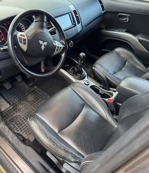 Predám Mitsubishi Outlander 2.2 DID - 7