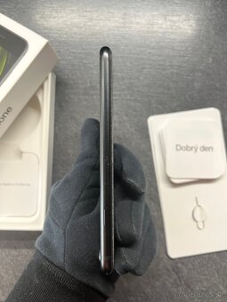 iPhone SE 2020 – 64 GB, čierny, vo výbornom stave - 7