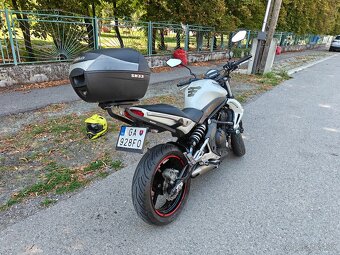 Kawasaki ER6N - 7