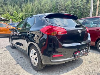 Kia Ceed 1,6 CRDi GOLD - 7
