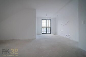 Priestranný 2-izbový byt s krásnym výhľadom na Vysoké Tatry - 7