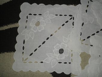 obrazky znamenia, vyšívané a hačkované dečky - 7