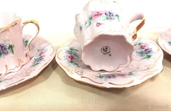 Růžový porcelán -  ,,Kompletní "čajová souprava - 7