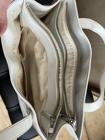 Armani Jeans veľká biela lakovaná kabelka - 7