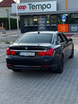 Bmw 750Li 300 kW - 7