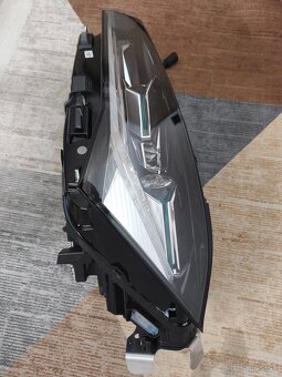 Škoda Superb 4 IV lavy svetlomet Matrix LED 3P1 - 7