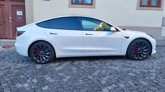 Tesla Model 3 Performance Refresch Matrix - 7