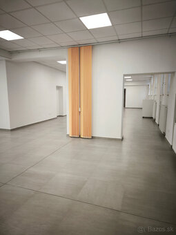 Administratívne priestory,kancelárie - 7