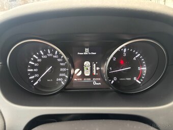 Land Rover Discovery Sport - 7