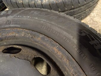 Predám 4x letné pneu s diskami 195/65 R15 - 7