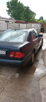 Mercedes e320 - 7
