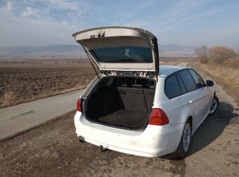 BMW E91 320d 4x4 130kw - 7