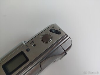 OLYMPUS SUPERZOOM 80S - 7
