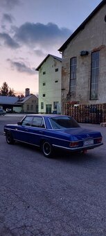 Mercedes W 114 - 7