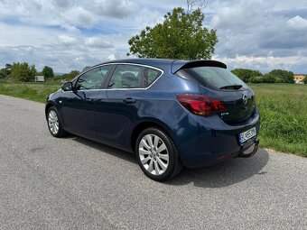 2011 Opel Astra J 1.7 CDTI - 7