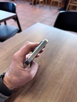 Iphone 15 pro 256 gb - 7