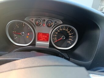 Ford Focus - 7