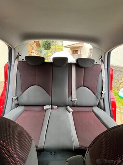 Kia Rio červená metalíza - 7