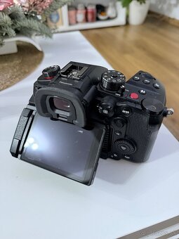 Panasonic LUMIX GH6 + objektiv - 7