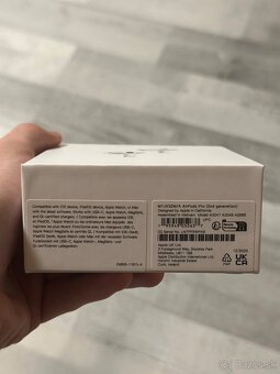 Apple AirPods Pro 2 - 7