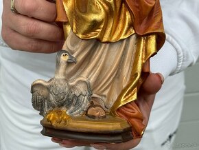 Malovaná dřevěná socha sv. Jan Evangelista apoštol - 7