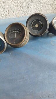 Budík tachometer teplomer - 7