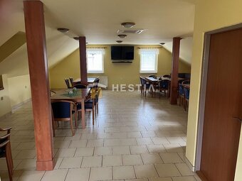 NA PREDAJ zabehnutá cukráreň/kaviareň s bytom, Čáry - 7