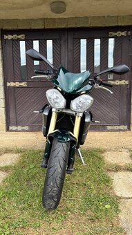 Triumph Street Triple 675 - 7