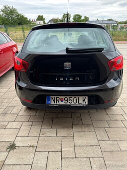 SEAT Ibiza čierna metalíza - 7