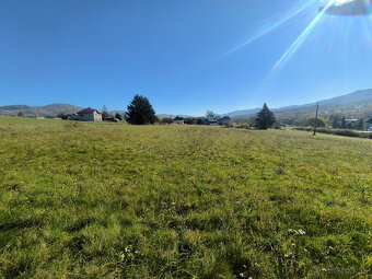 LUKRATÍVNE SLNEČNÉ POZEMKY S PRÍPOJKOU ELEKTRINY A VODY V NA - 7