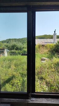 ZÁHRADA V KAVEČANOCH S ROZOSTAVANOU CHATOU - 7