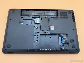 Predám notebook vhodný na diely alebo doskladanie HP 255 G1 - 7