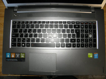 Predám suciastky 2ks Lenovo ideapad Z710 - 7