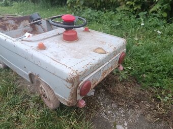 Slapacie autičko - 7