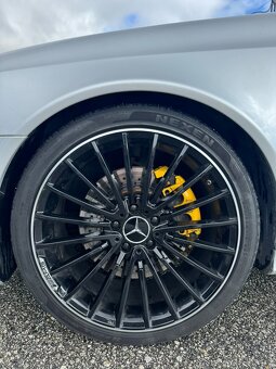 Mercedes-Benz w211 E550 4matic 300KW - 7