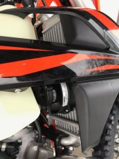Výztuhy kryty chladiče komplet s ventilátorem KTM, Husqvarna - 7