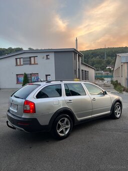 Škoda Octavia 2.0 tdi scout - 7