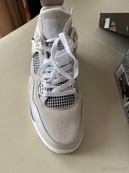 Jordan 4 frozen - 7