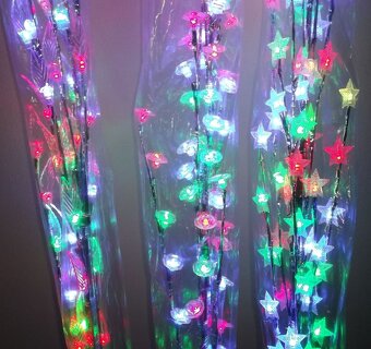 Svietiaca vianočná dekorácia stromček s farebným LED - 7