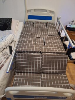 Elektrická polohovateľná zdravotná posteľ. - 7