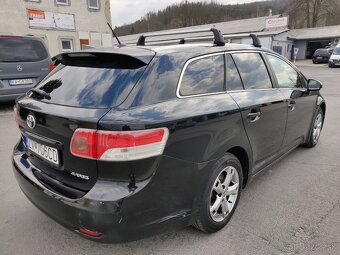 Toyota Avensis - 7
