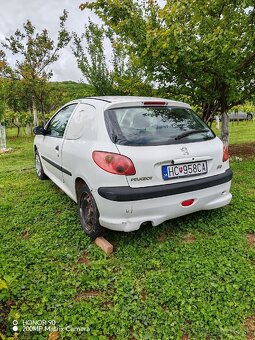 Peugeot 206 1.4 benzín 2005 - 7