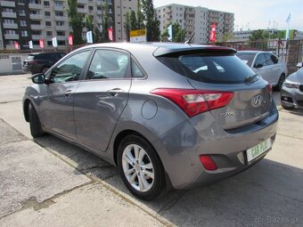 Hyundai i30 1.6 CRDi - splátka 120,-€ - 7